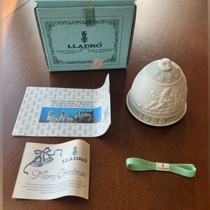 NWT Genuine LLADRÓ Porcelain Vintage 1988 Christmas Bell Ornament